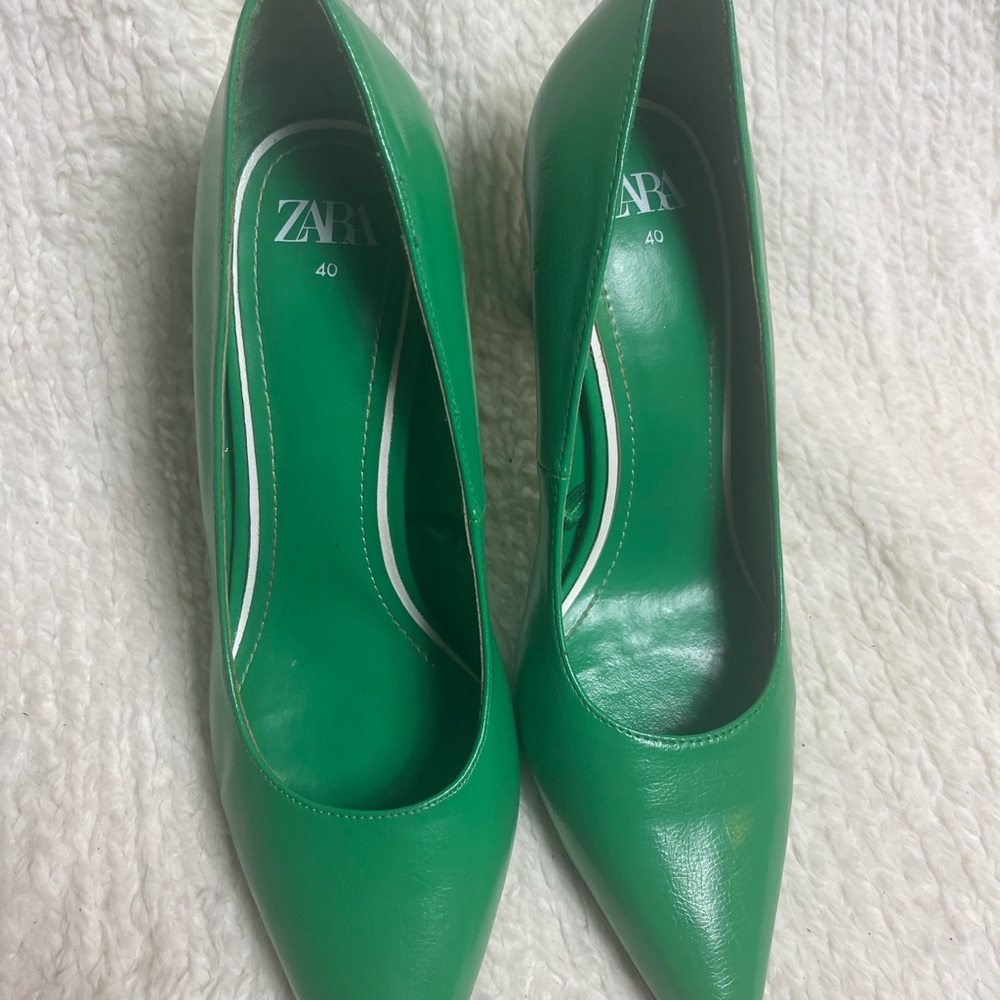 Zara Vibrant Green Heels - Picture 8 of 10